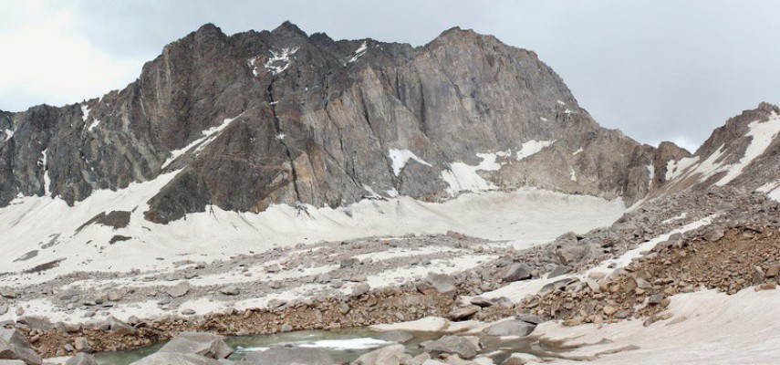 صعود قله علم کوه (سیاه سنگ های علم چال)
