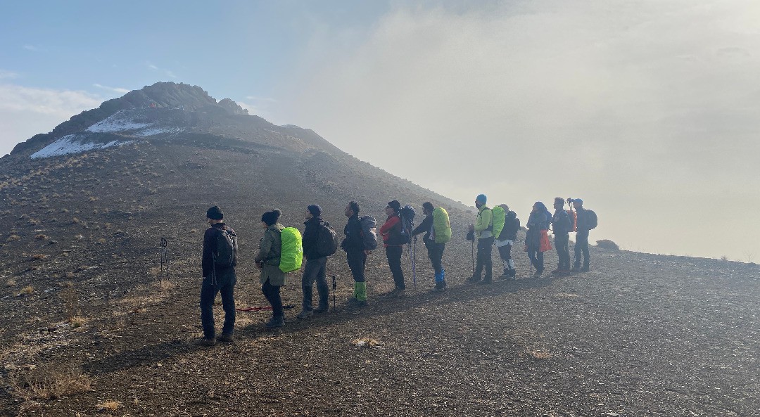 گزارش صعود قله آسیاب باد به لتمال