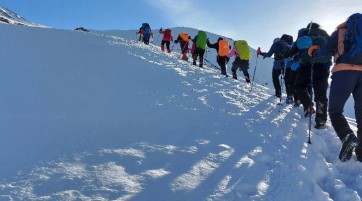 گزارش صعود قله دال نشین